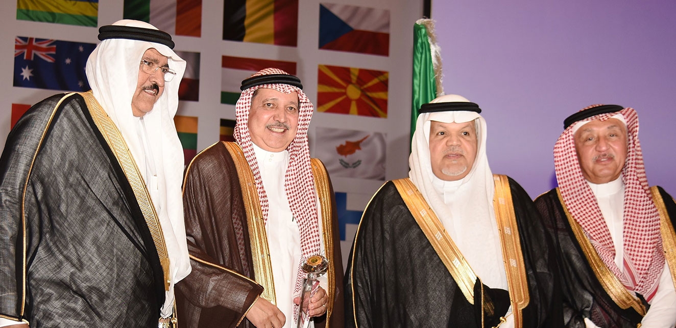 القناصل الفخريون يحتفلون بمرور 14 عاماً على مجلسهم