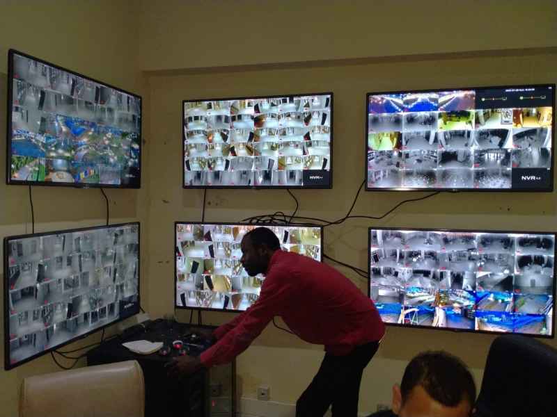 كاميرات مراقبة